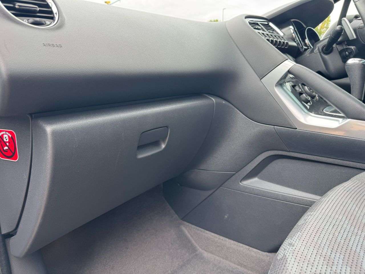 2013 PEUGEOT 3008 2013 PEUGEOT 3008