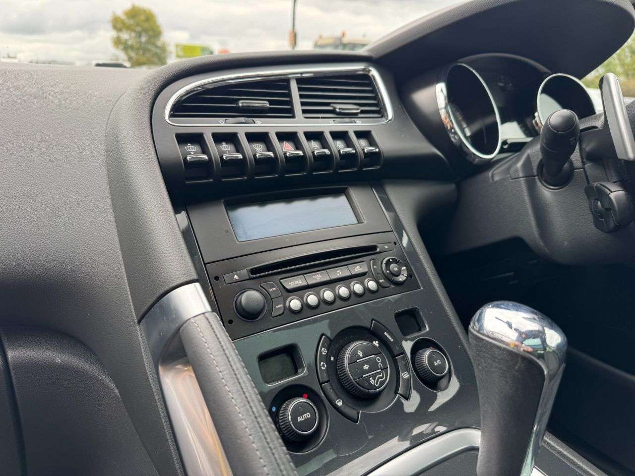 2013 PEUGEOT 3008 2013 PEUGEOT 3008