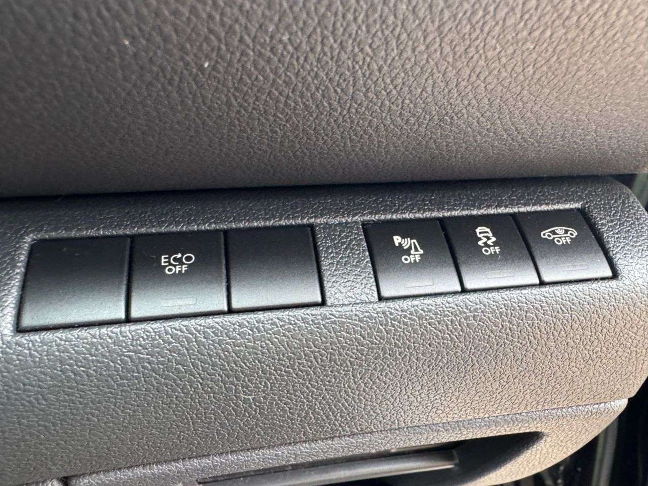 2013 PEUGEOT 3008 2013 PEUGEOT 3008