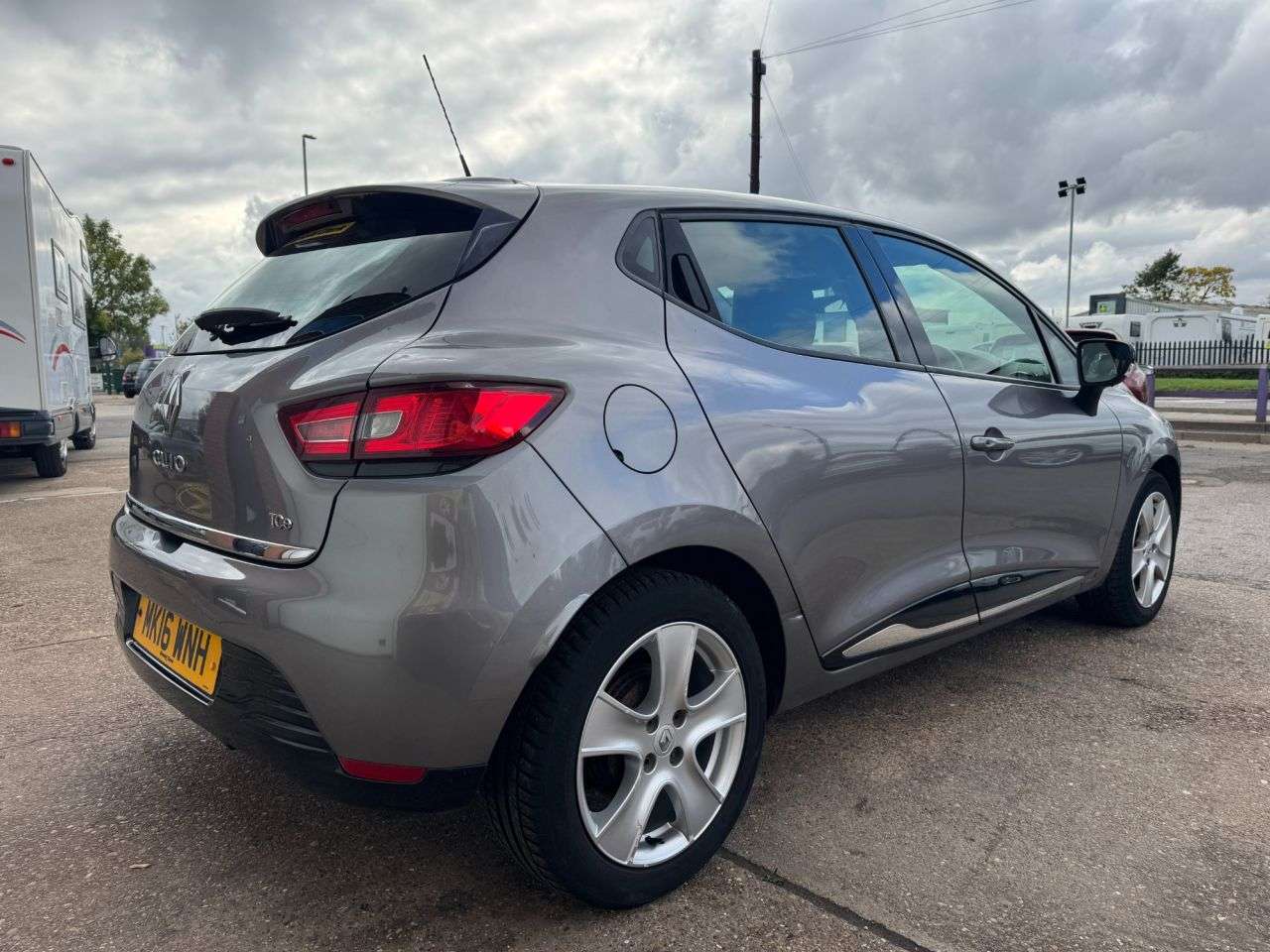 2016 RENAULT CLIO 2016 RENAULT CLIO