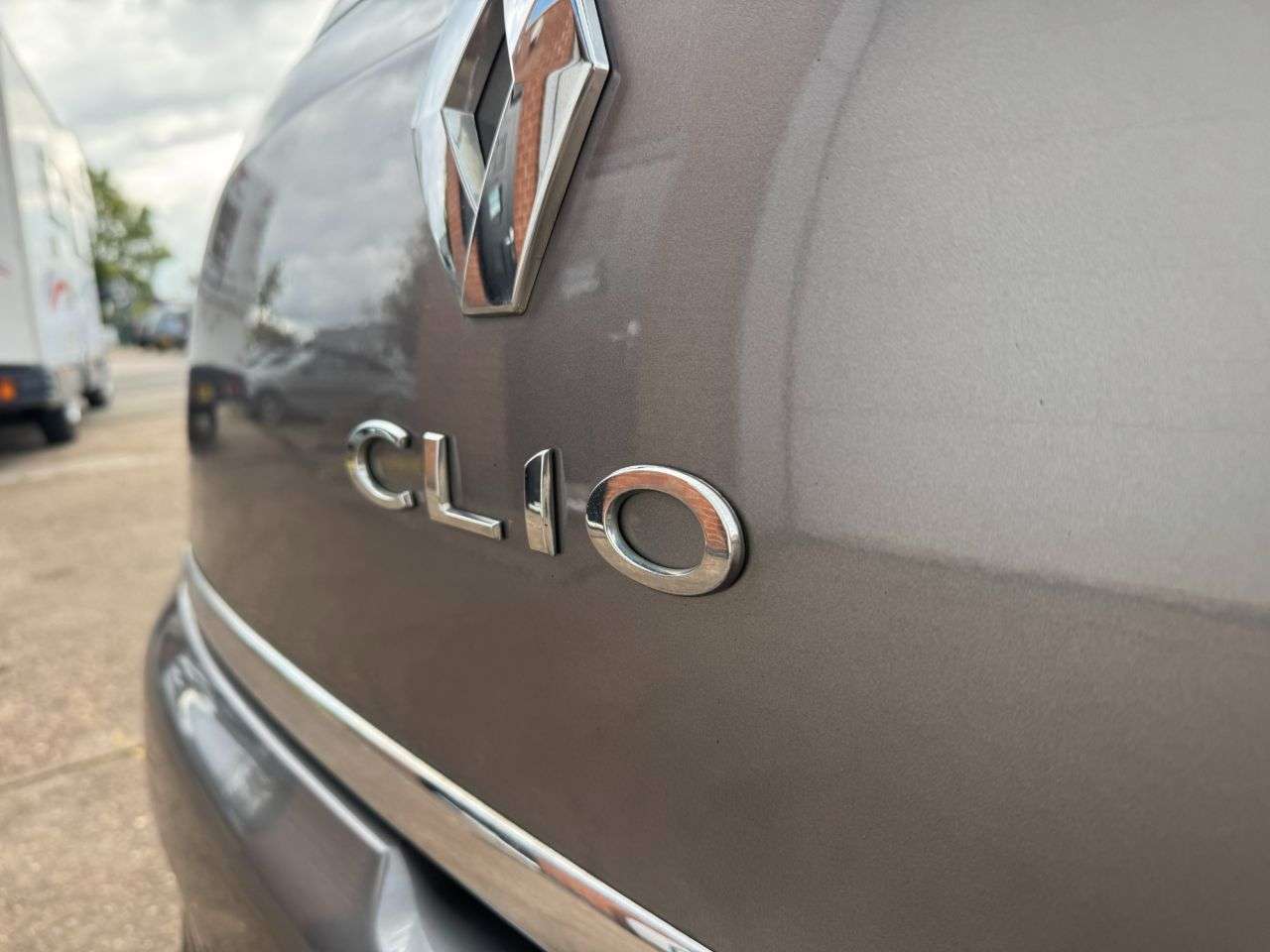 2016 RENAULT CLIO 2016 RENAULT CLIO