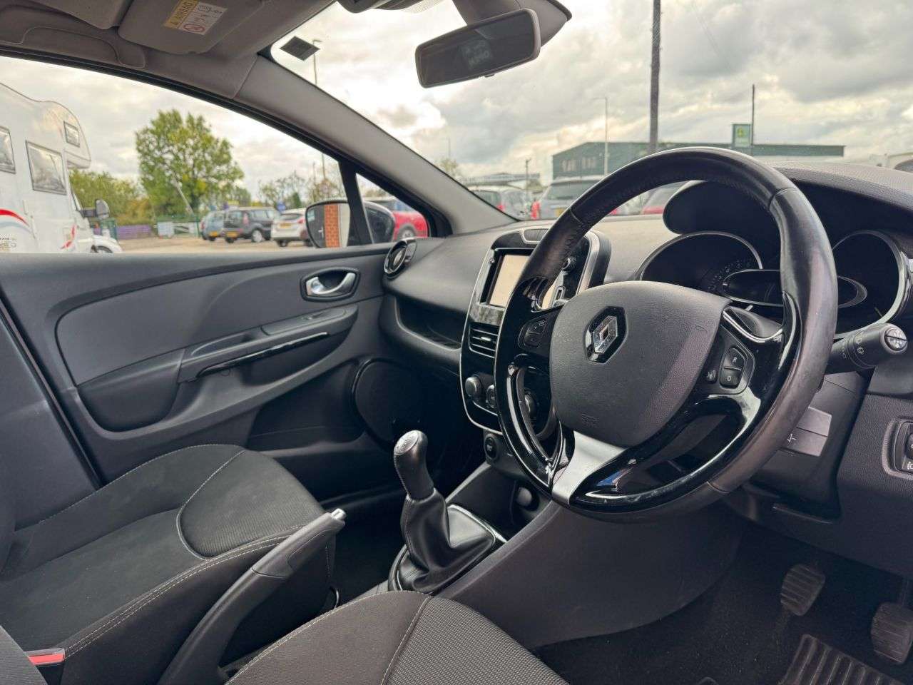 2016 RENAULT CLIO 2016 RENAULT CLIO