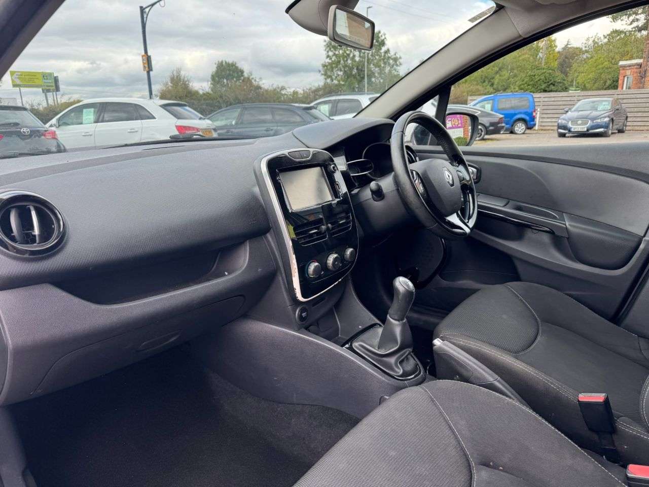 2016 RENAULT CLIO 2016 RENAULT CLIO