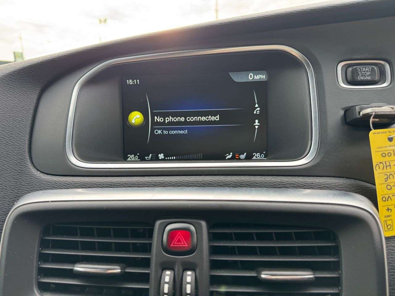 2014 VOLVO V40 2014 VOLVO V40