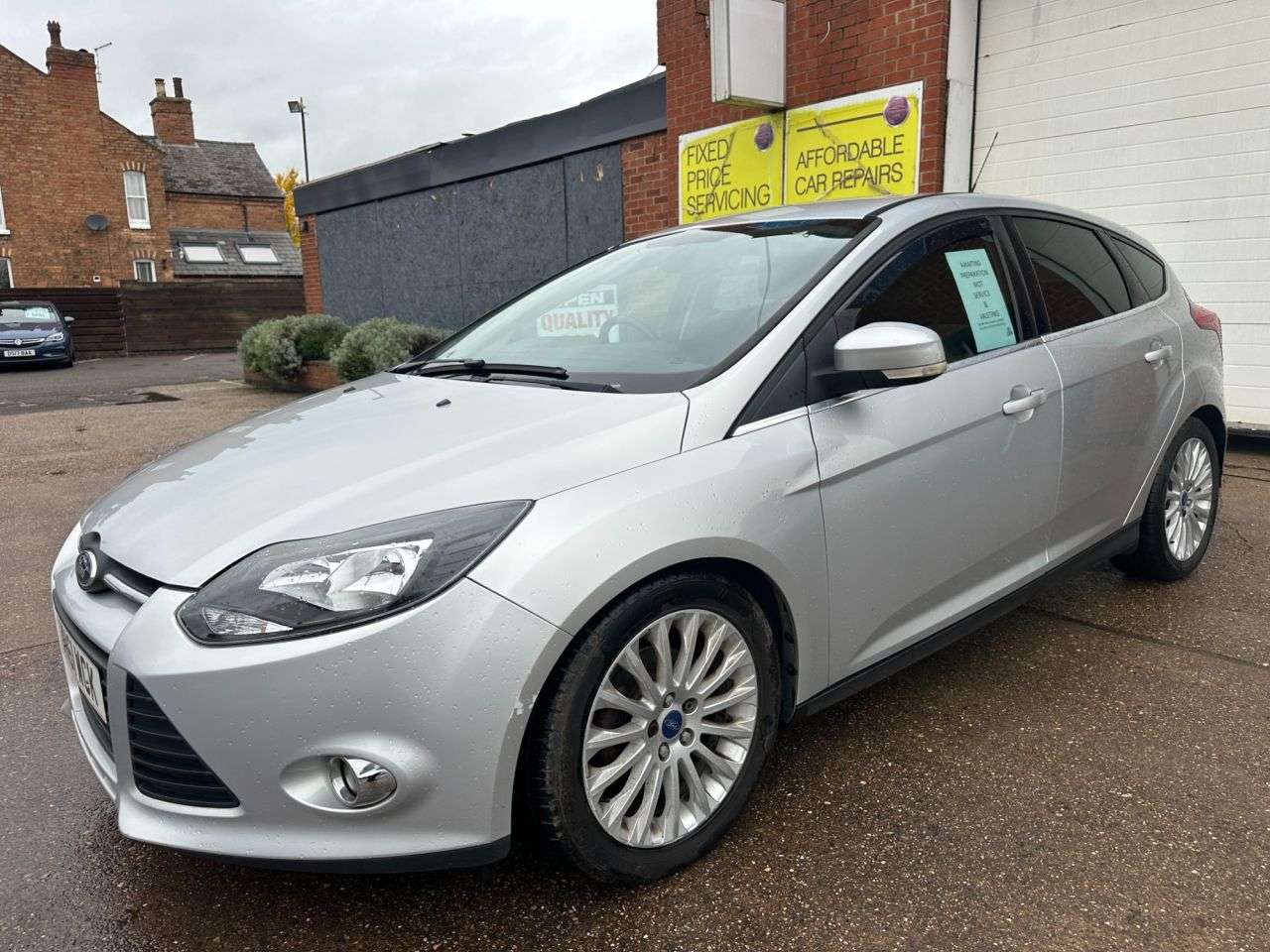 2011 FORD FOCUS 2011 FORD FOCUS