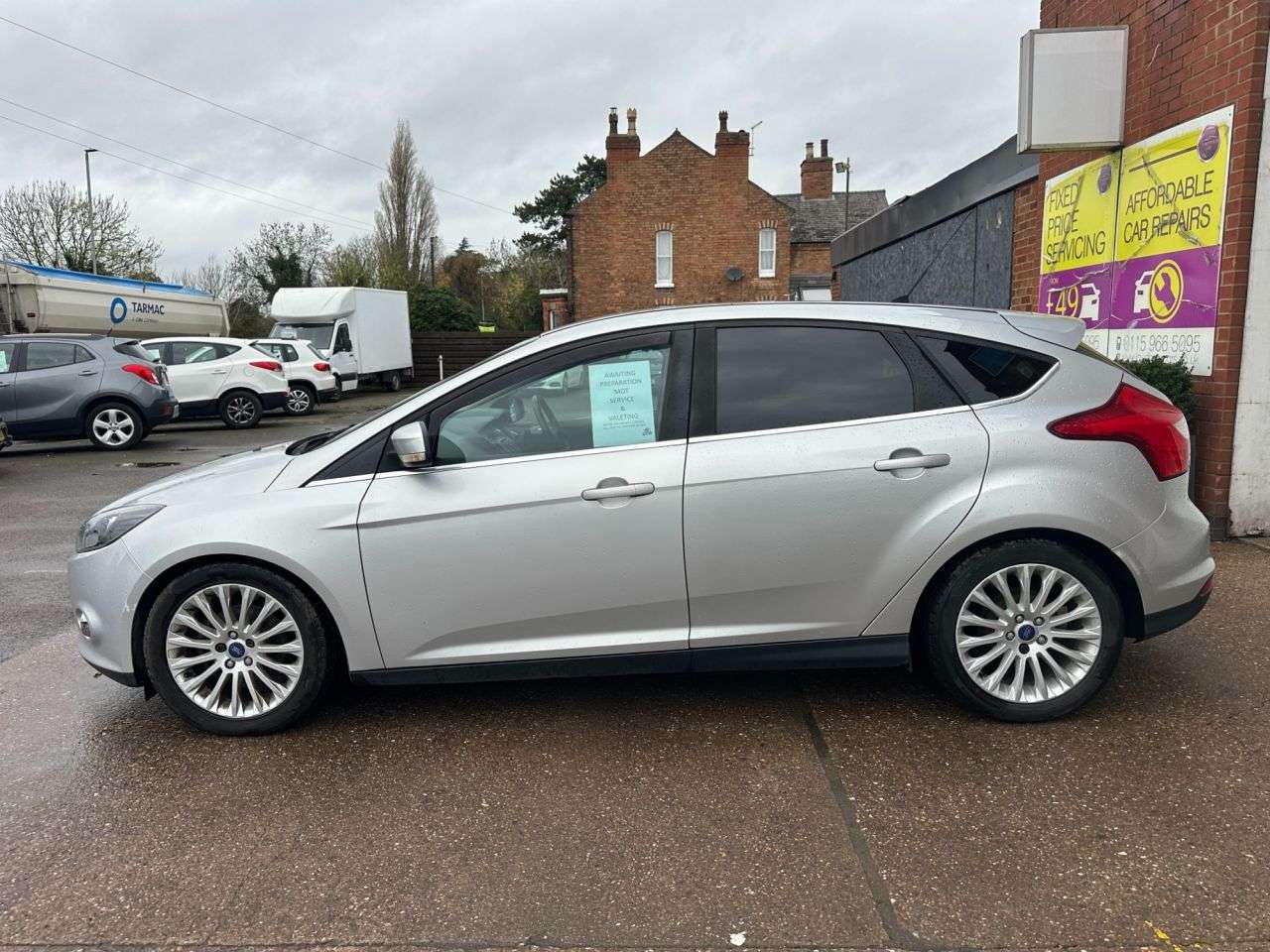 2011 FORD FOCUS 2011 FORD FOCUS