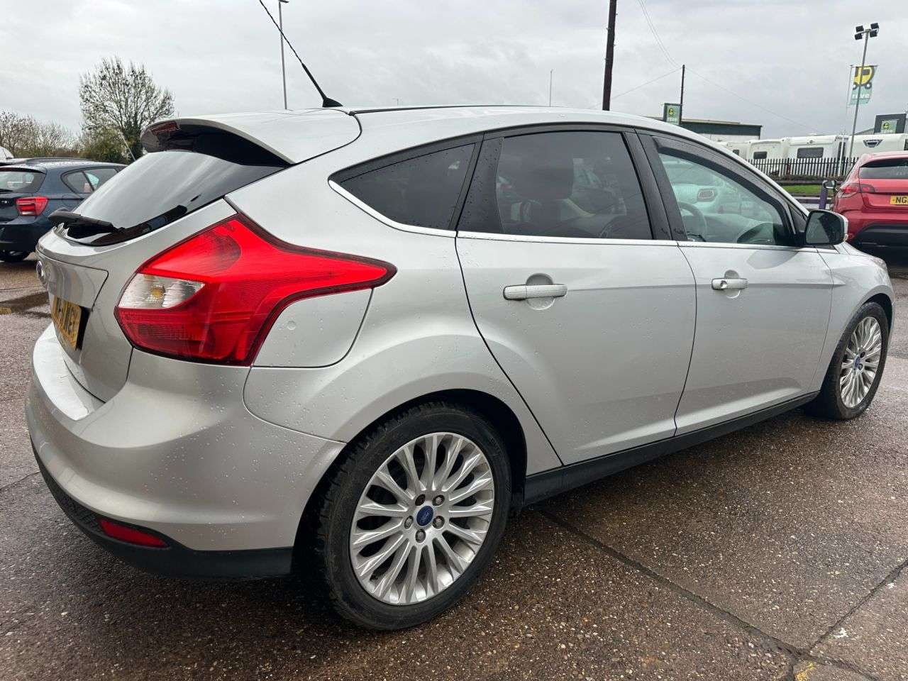 2011 FORD FOCUS 2011 FORD FOCUS