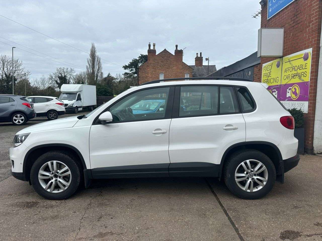 2012 VOLKSWAGEN TIGUAN 2012 VOLKSWAGEN TIGUAN