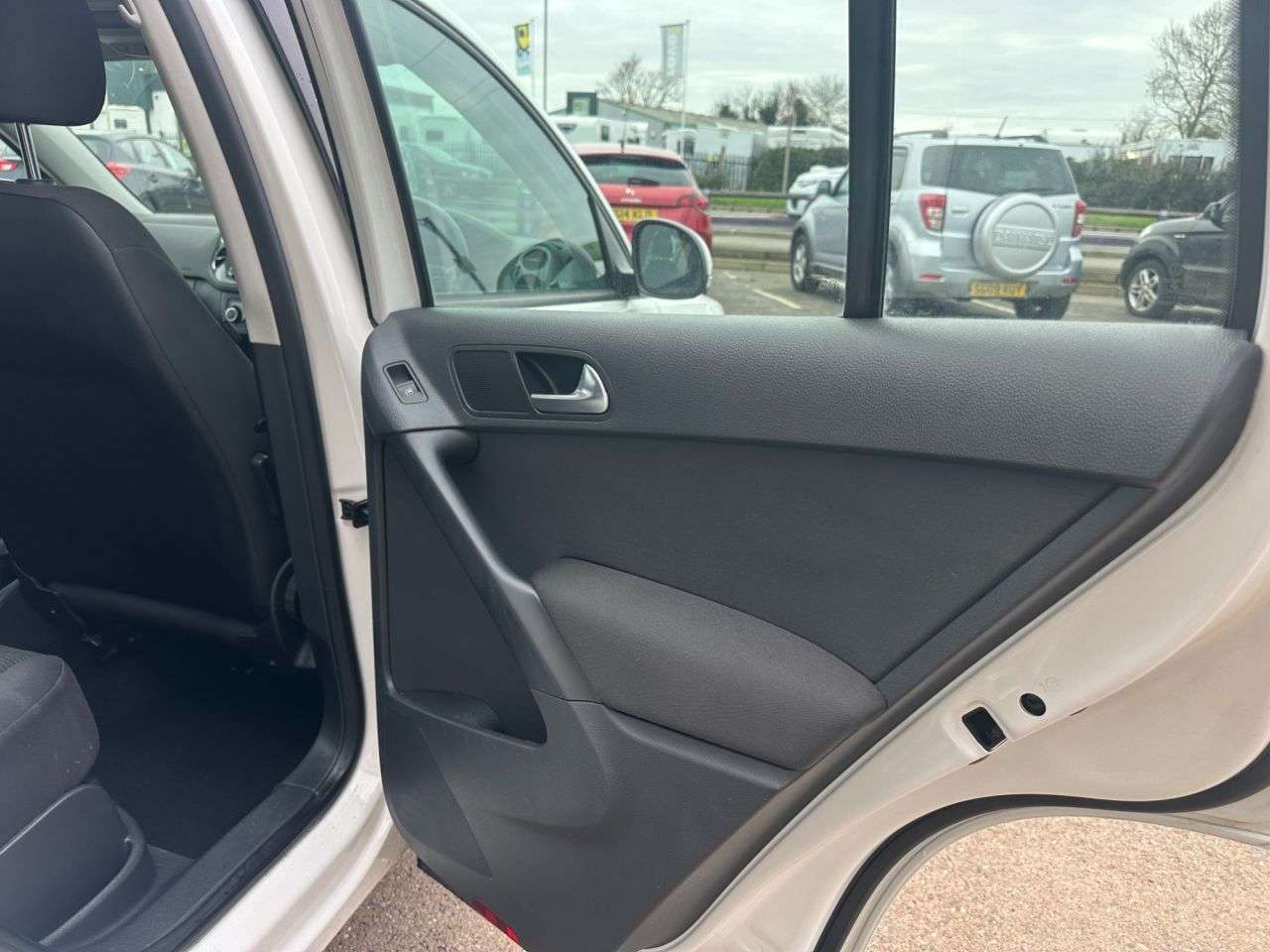 2012 VOLKSWAGEN TIGUAN 2012 VOLKSWAGEN TIGUAN