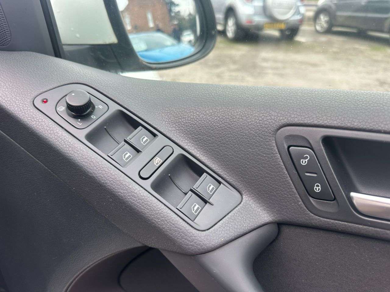 2012 VOLKSWAGEN TIGUAN 2012 VOLKSWAGEN TIGUAN