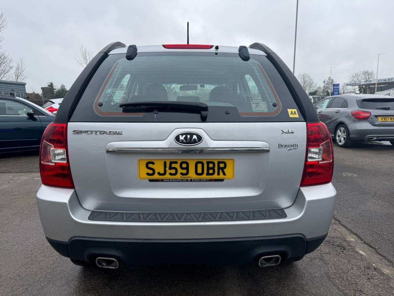 A 2009 KIA SPORTAGE 2.0 XE SUV 5dr Petrol Manual 2WD (190 g/km, 140 bhp) A 2009 KIA SPORTAGE 2.0 XE SUV 5dr Petrol Manual 2WD (190 g/km, 140 bhp)