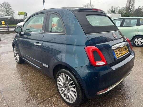 A 2015 FIAT 500C 0.9 TwinAir Lounge Convertible 2dr Petrol Manual Euro 6 (s/s) (85 bhp) A 2015 FIAT 500C 0.9 TwinAir Lounge Convertible 2dr Petrol Manual Euro 6 (s/s) (85 bhp)