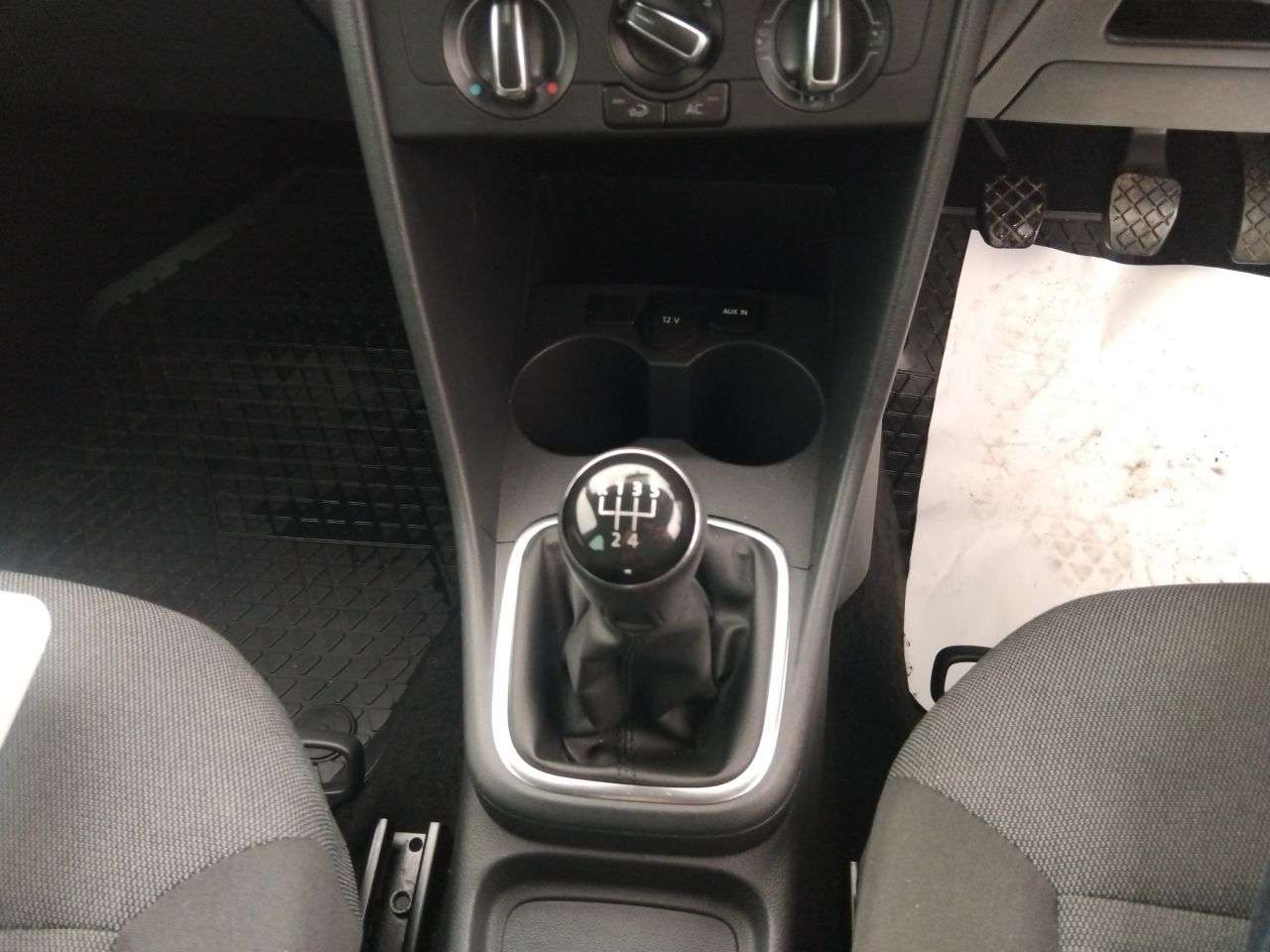 2013 VOLKSWAGEN POLO 2013 VOLKSWAGEN POLO