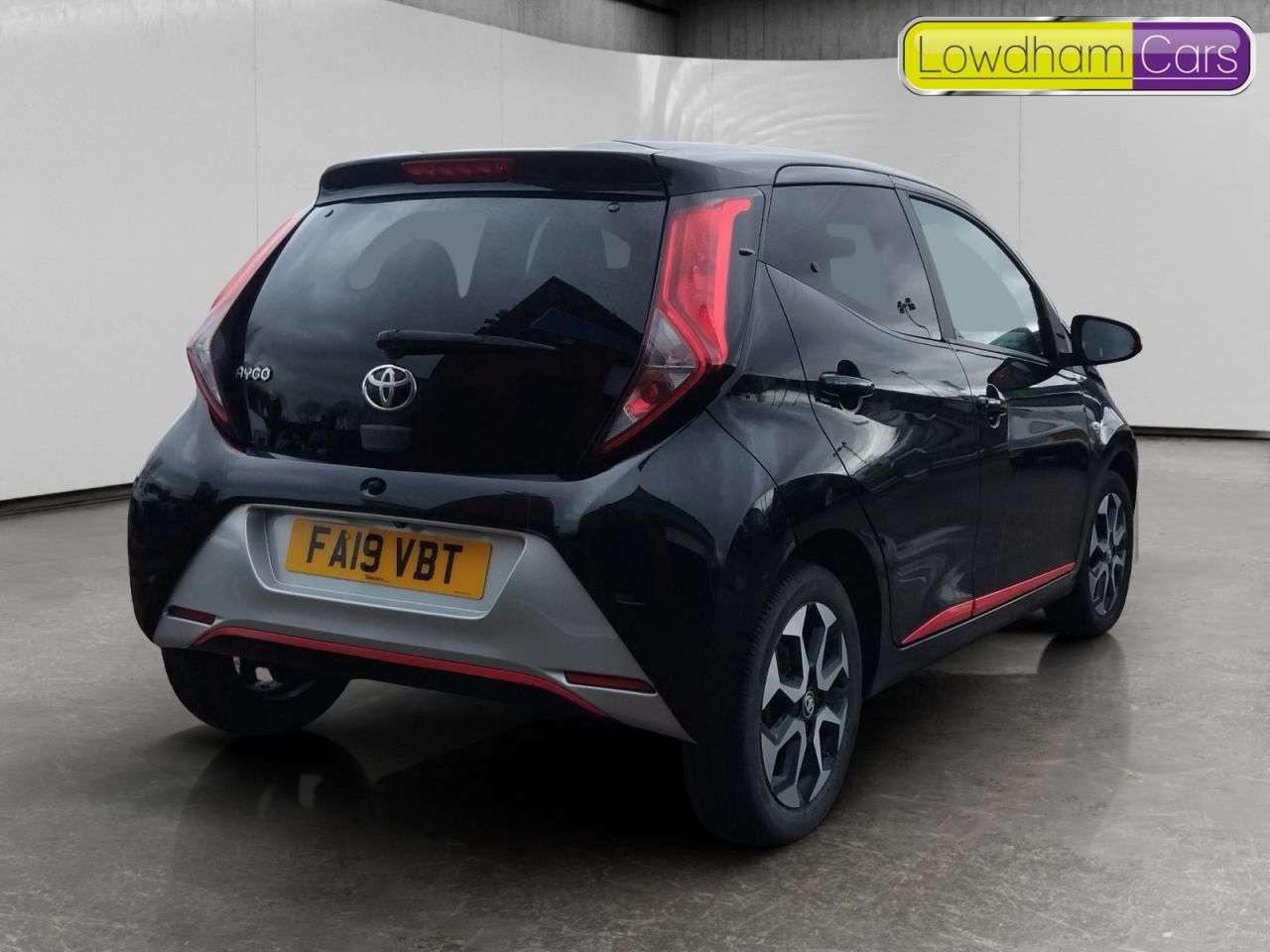 A 2019 TOYOTA AYGO 1.0 VVT-i x-trend Hatchback 5dr Petrol Manual Euro 6 (71 ps) A 2019 TOYOTA AYGO 1.0 VVT-i x-trend Hatchback 5dr Petrol Manual Euro 6 (71 ps)