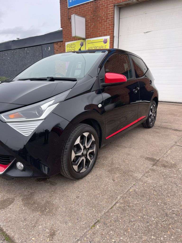 A 2019 TOYOTA AYGO 1.0 VVT-i x-trend Hatchback 5dr Petrol Manual Euro 6 (71 ps) A 2019 TOYOTA AYGO 1.0 VVT-i x-trend Hatchback 5dr Petrol Manual Euro 6 (71 ps)