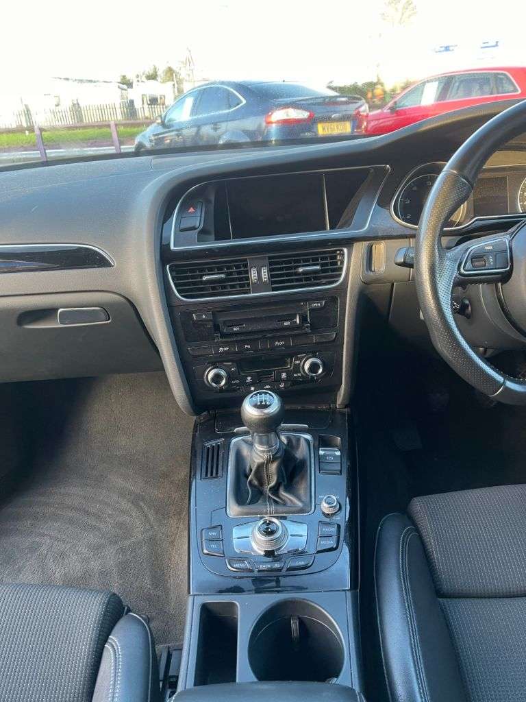 2013 AUDI A4 AVANT 2013 AUDI A4 AVANT