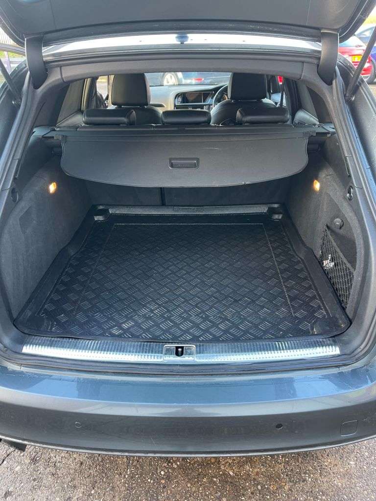 2013 AUDI A4 AVANT 2013 AUDI A4 AVANT