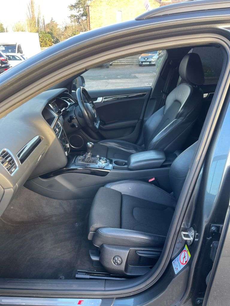 2013 AUDI A4 AVANT 2013 AUDI A4 AVANT