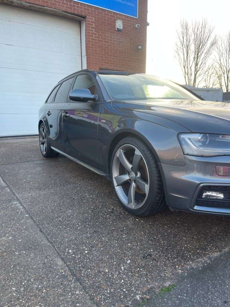 2013 AUDI A4 AVANT 2013 AUDI A4 AVANT