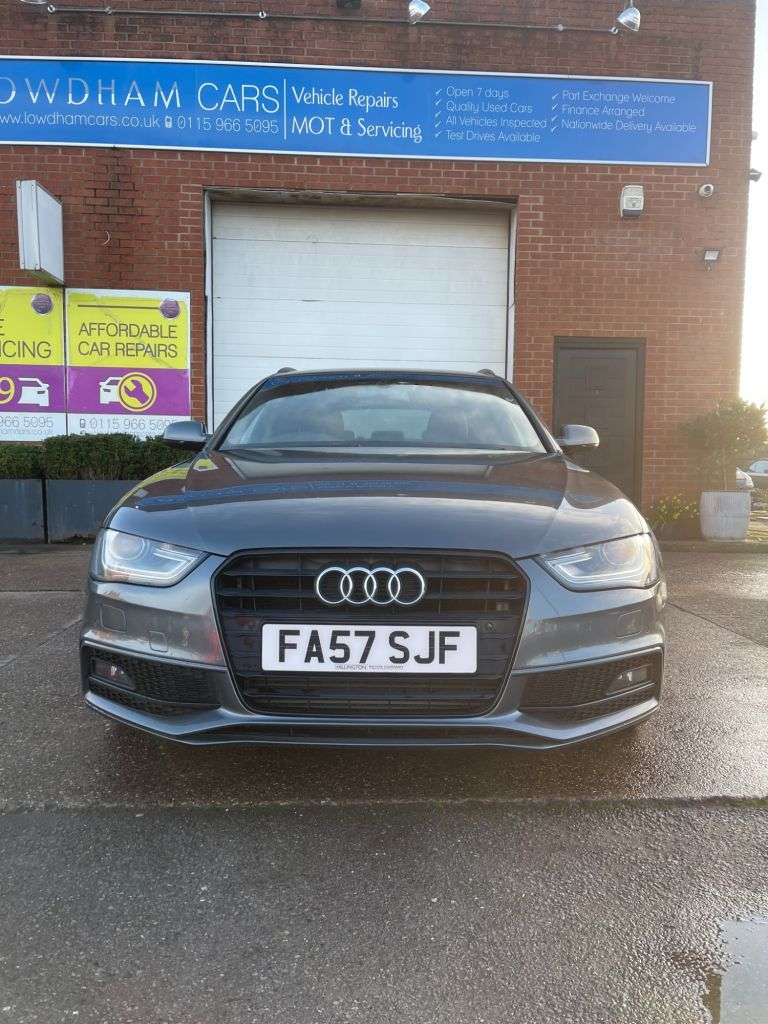 A 2013 AUDI A4 AVANT 1.8 TFSI Black Edition Estate 5dr Petrol Manual Euro 5 (s/s) (120 ps) A 2013 AUDI A4 AVANT 1.8 TFSI Black Edition Estate 5dr Petrol Manual Euro 5 (s/s) (120 ps)