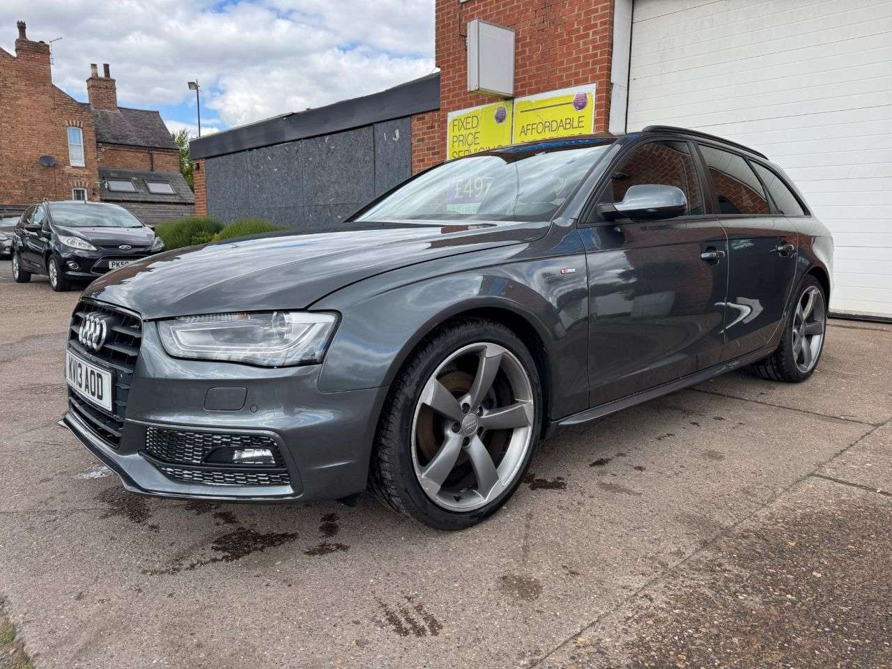 A 2013 AUDI A4 AVANT 1.8 TFSI Black Edition Estate 5dr Petrol Manual Euro 5 (s/s) (120 ps) A 2013 AUDI A4 AVANT 1.8 TFSI Black Edition Estate 5dr Petrol Manual Euro 5 (s/s) (120 ps)