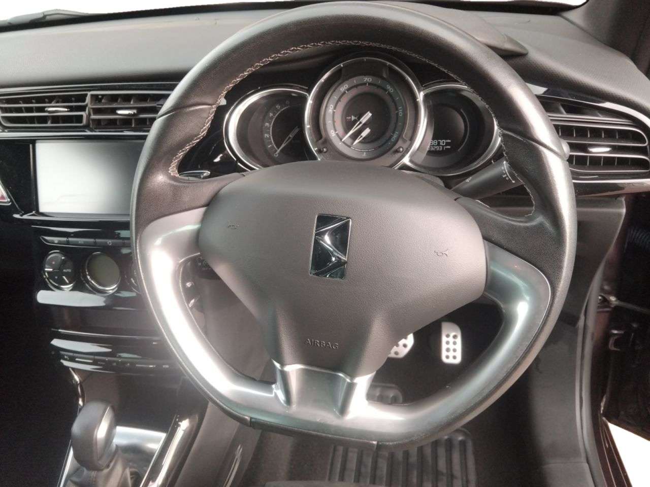 2016 DS AUTOMOBILES DS 3 2016 DS AUTOMOBILES DS 3