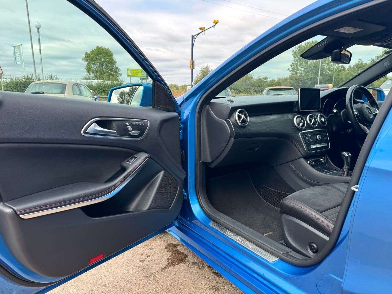 2016 MERCEDES-BENZ A CLASS 2016 MERCEDES-BENZ A CLASS
