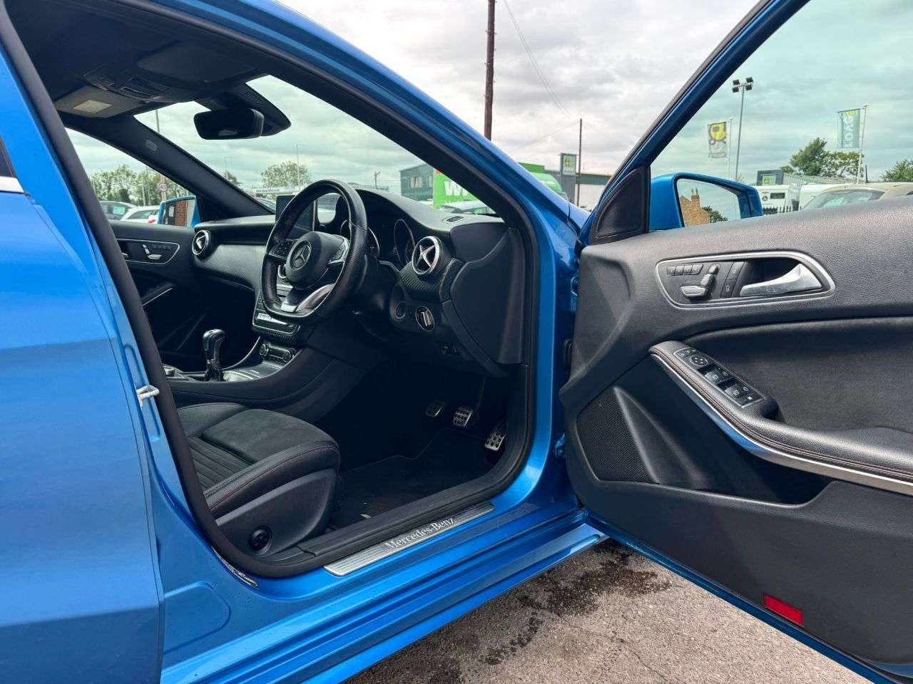 2016 MERCEDES-BENZ A CLASS 2016 MERCEDES-BENZ A CLASS