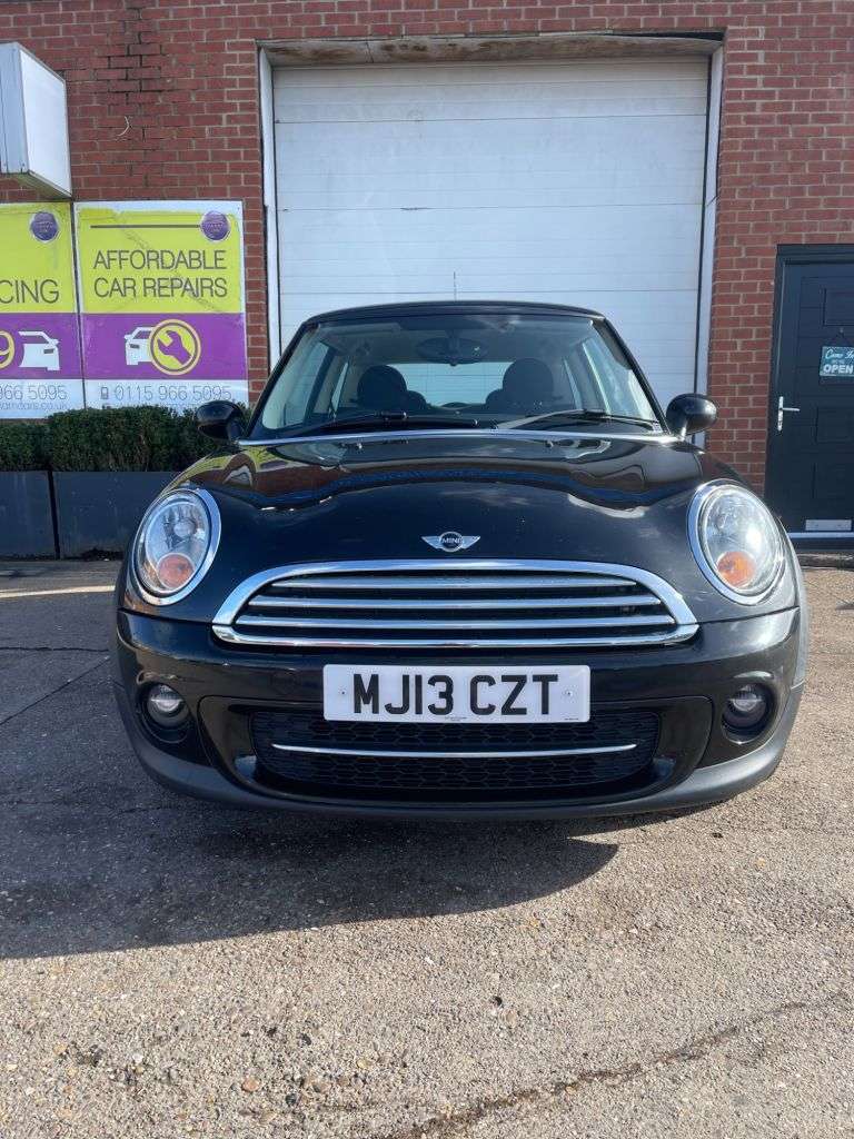 A 2013 MINI HATCH 1.6 Cooper D Hatchback 3dr Diesel Manual Euro 5 (s/s) (112 ps) A 2013 MINI HATCH 1.6 Cooper D Hatchback 3dr Diesel Manual Euro 5 (s/s) (112 ps)