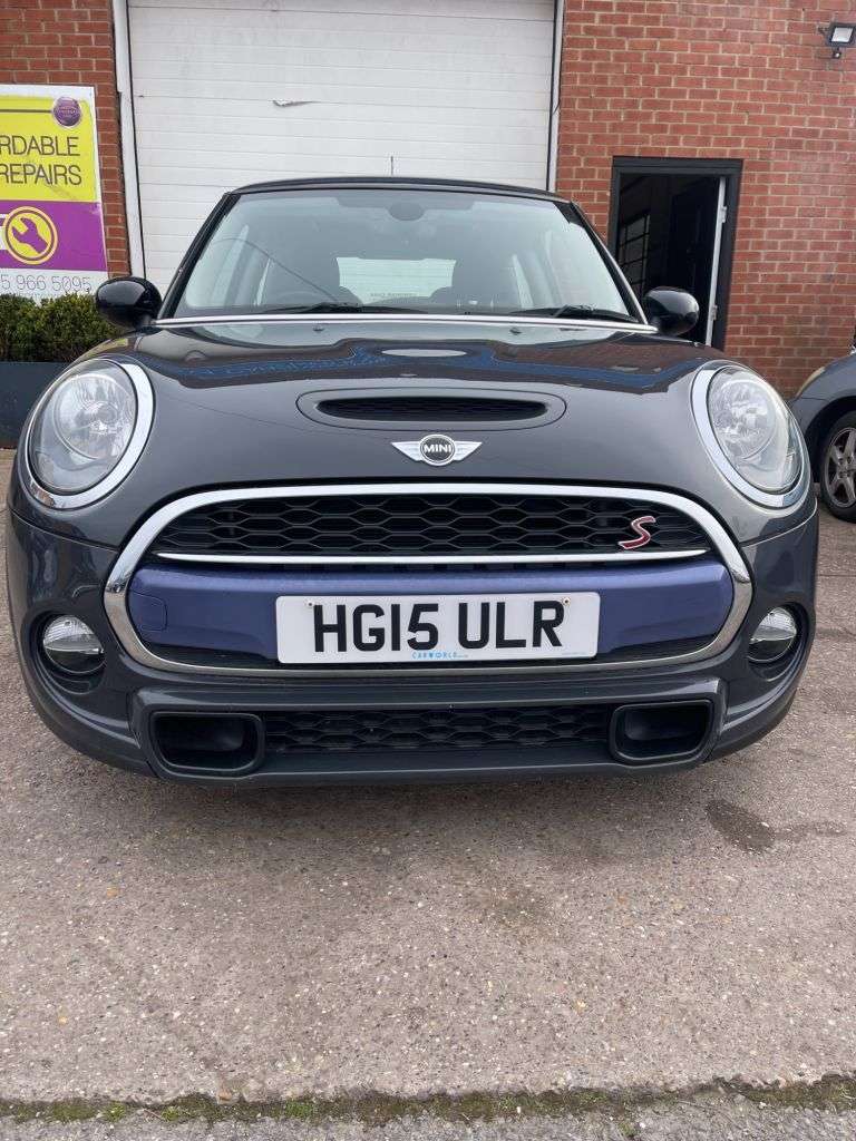A 2015 MINI MINI COOPER S A 2015 MINI MINI COOPER S