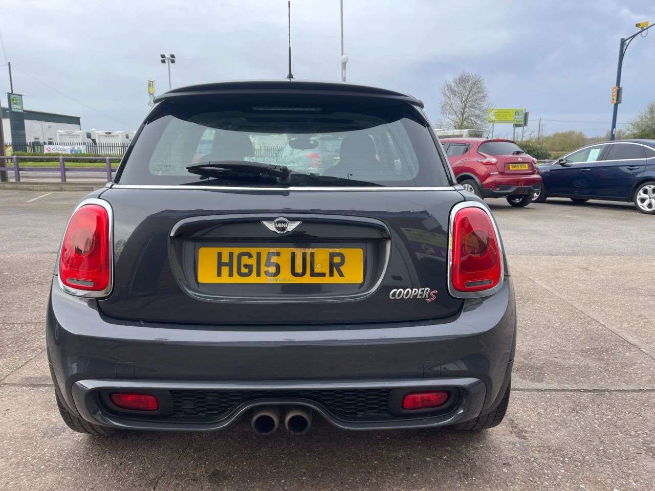 A 2015 MINI MINI COOPER S A 2015 MINI MINI COOPER S