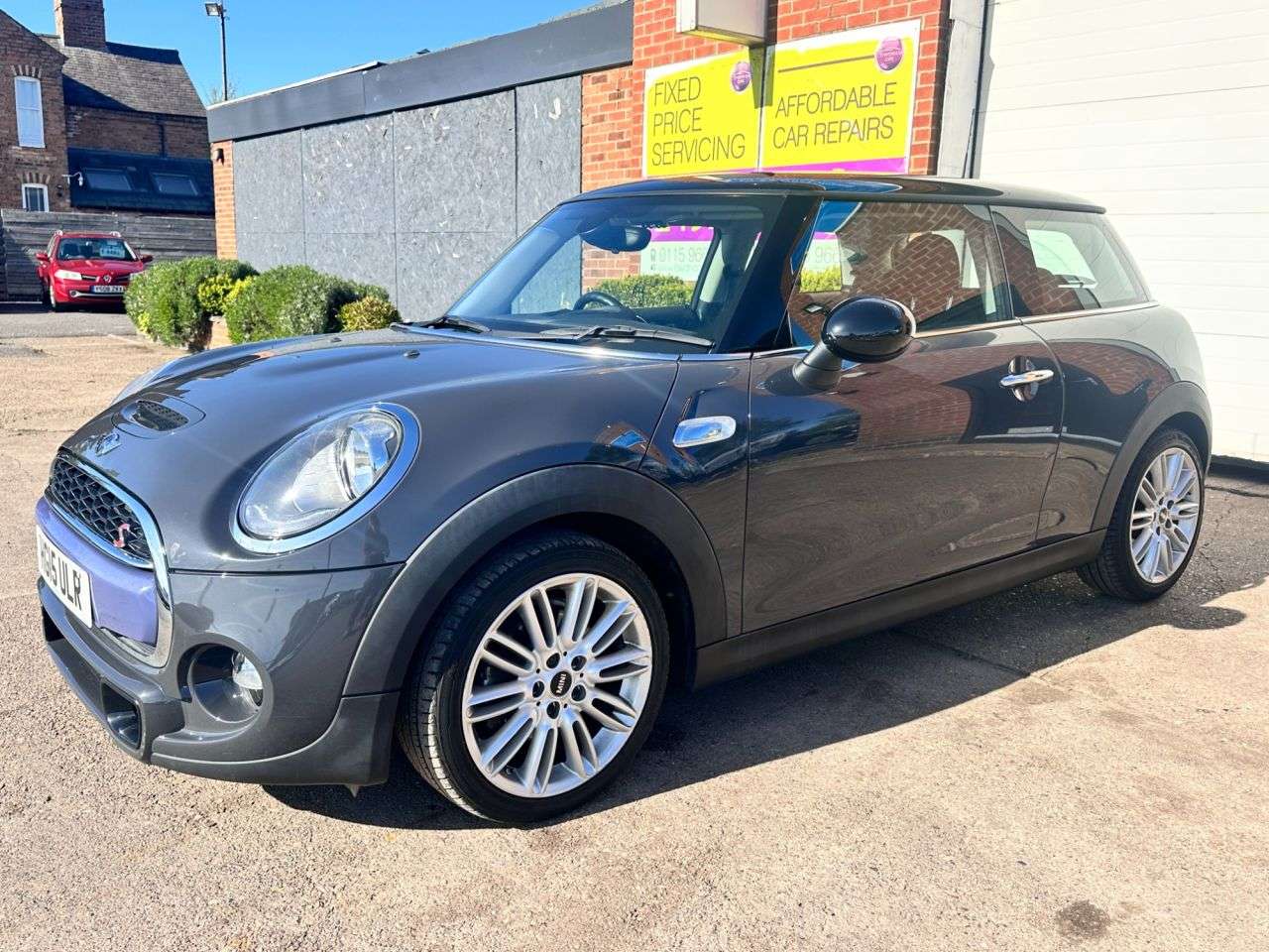 A 2015 MINI MINI COOPER S A 2015 MINI MINI COOPER S