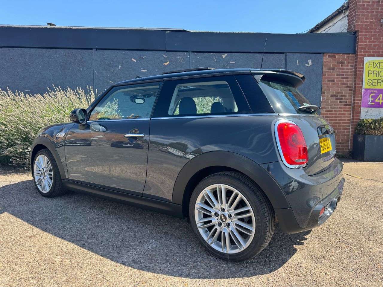A 2015 MINI MINI COOPER S A 2015 MINI MINI COOPER S