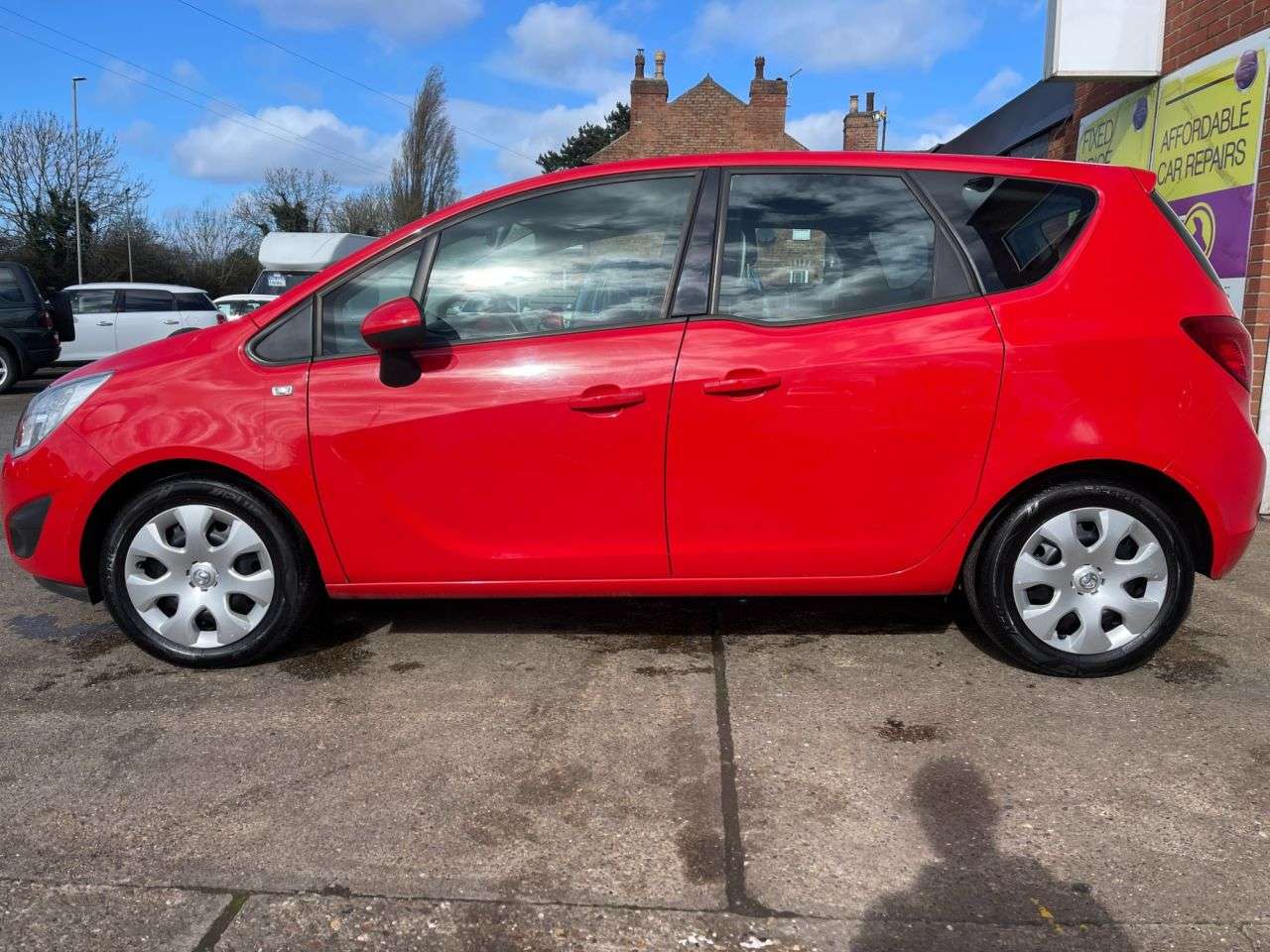 A 2011 VAUXHALL MERIVA 1.4 16V Exclusiv MPV 5dr Petrol Manual Euro 5 (Non AC) (100 ps) A 2011 VAUXHALL MERIVA 1.4 16V Exclusiv MPV 5dr Petrol Manual Euro 5 (Non AC) (100 ps)