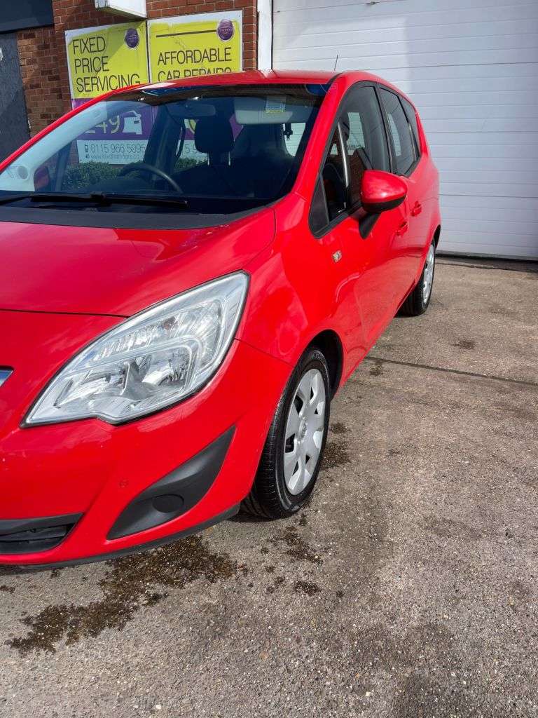 A 2011 VAUXHALL MERIVA 1.4 16V Exclusiv MPV 5dr Petrol Manual Euro 5 (Non AC) (100 ps) A 2011 VAUXHALL MERIVA 1.4 16V Exclusiv MPV 5dr Petrol Manual Euro 5 (Non AC) (100 ps)