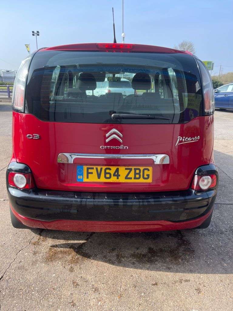 A 2015 CITROEN C3 PICASSO 1.6 HDi VTR+ MPV 5dr Diesel Manual Euro 5 (90 ps) A 2015 CITROEN C3 PICASSO 1.6 HDi VTR+ MPV 5dr Diesel Manual Euro 5 (90 ps)