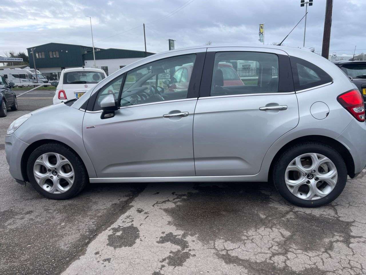 A 2012 CITROEN C3 1.6 e-HDi Airdream Exclusive Hatchback 5dr Diesel Manual Euro 5 (s/s) (110 A 2012 CITROEN C3 1.6 e-HDi Airdream Exclusive Hatchback 5dr Diesel Manual Euro 5 (s/s) (110