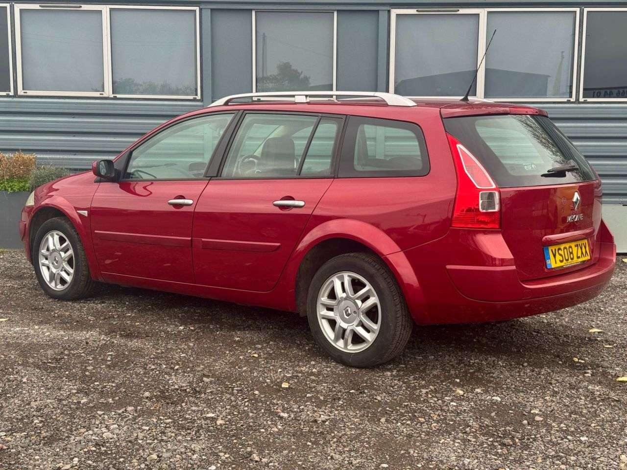 A 2008 RENAULT MEGANE 1.6 VVT Dynamique S Estate 5dr Petrol Proactive (184 g/km, 111 bhp) A 2008 RENAULT MEGANE 1.6 VVT Dynamique S Estate 5dr Petrol Proactive (184 g/km, 111 bhp)