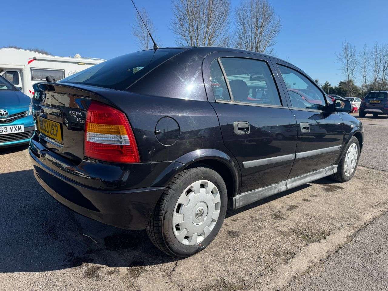 A 2003 VAUXHALL ASTRA 1.6i Club Hatchback 5dr Petrol Manual (a/c) (171 g/km, 84 bhp) A 2003 VAUXHALL ASTRA 1.6i Club Hatchback 5dr Petrol Manual (a/c) (171 g/km, 84 bhp)