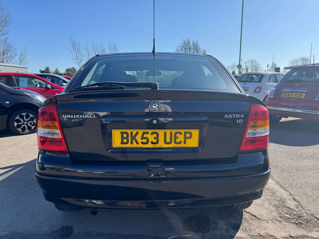 A 2003 VAUXHALL ASTRA 1.6i Club Hatchback 5dr Petrol Manual (a/c) (171 g/km, 84 bhp) A 2003 VAUXHALL ASTRA 1.6i Club Hatchback 5dr Petrol Manual (a/c) (171 g/km, 84 bhp)