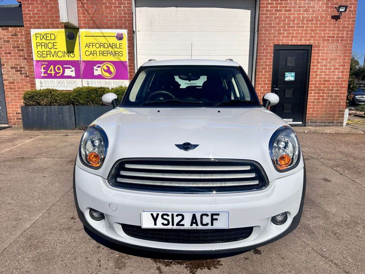 A 2012 MINI COUNTRYMAN 1.6 Cooper D SUV 5dr Diesel Manual ALL4 Euro 5 (s/s) (112 ps) A 2012 MINI COUNTRYMAN 1.6 Cooper D SUV 5dr Diesel Manual ALL4 Euro 5 (s/s) (112 ps)