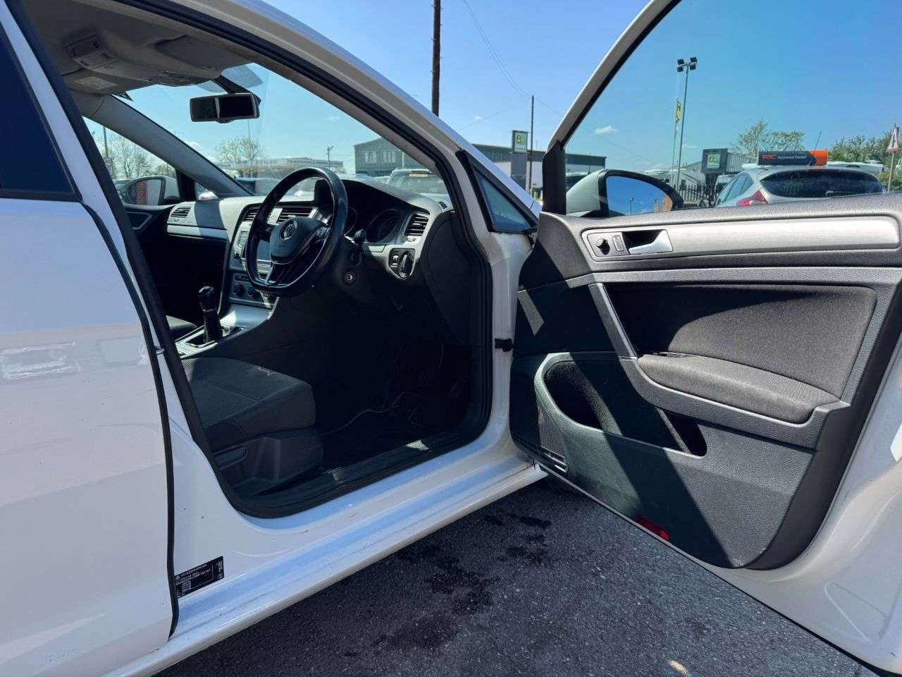 2015 VOLKSWAGEN GOLF 2015 VOLKSWAGEN GOLF
