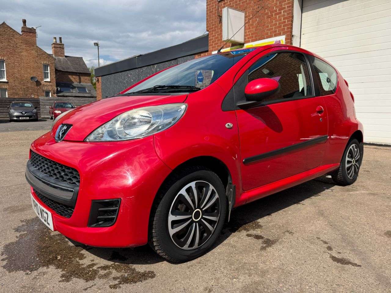 A 2010 PEUGEOT 107 1.0 12V Urban Hatchback 3dr Petrol Manual Euro 4 (68 ps) A 2010 PEUGEOT 107 1.0 12V Urban Hatchback 3dr Petrol Manual Euro 4 (68 ps)