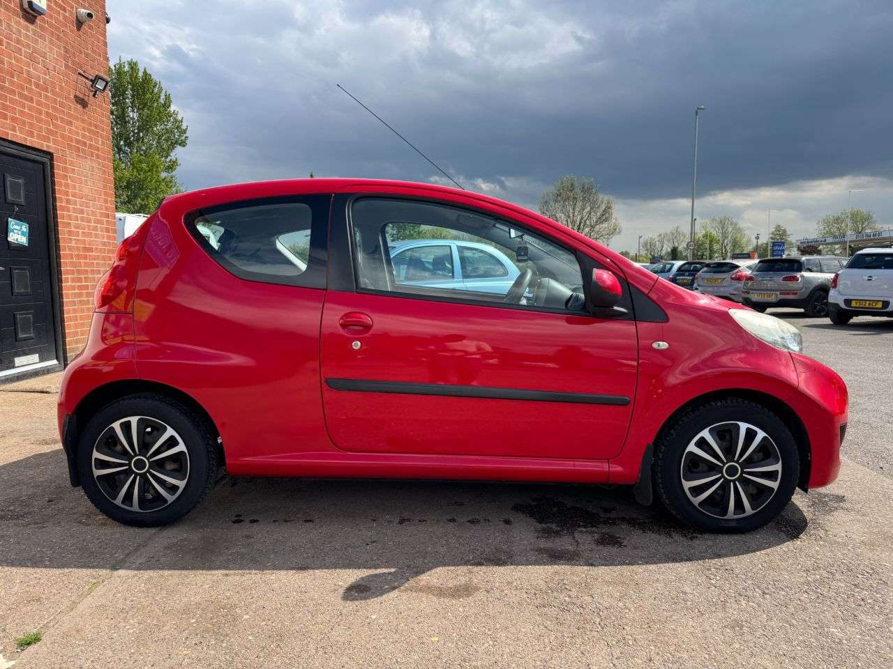 2010 PEUGEOT 107 2010 PEUGEOT 107