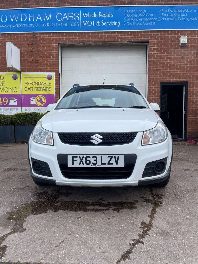A 2013 SUZUKI SX4 1.6 SZ3 SUV 5dr Petrol Manual Euro 5 (120 ps) A 2013 SUZUKI SX4 1.6 SZ3 SUV 5dr Petrol Manual Euro 5 (120 ps)