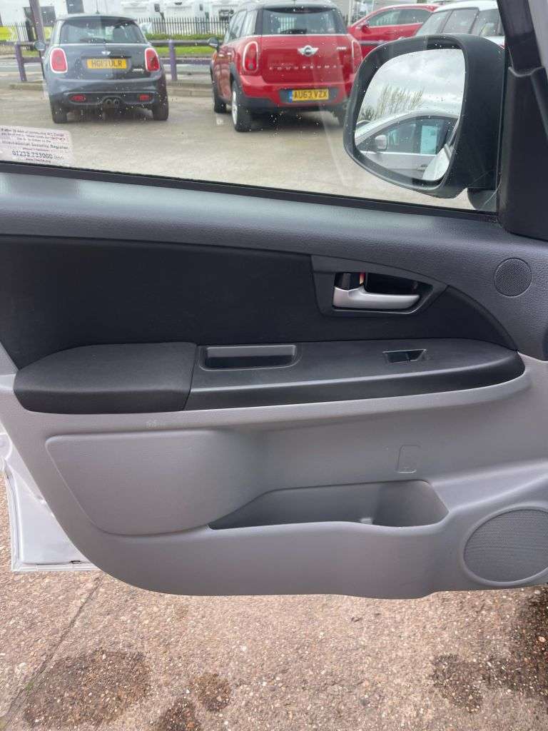 2013 SUZUKI SX4 2013 SUZUKI SX4