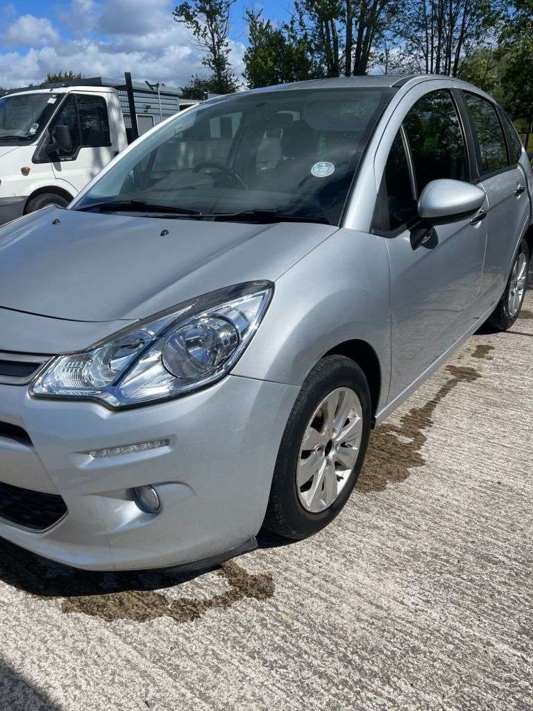 A 2014 CITROEN C3 1.2 VTi VTR+ Hatchback 5dr Petrol Manual Euro 5 (82 ps) A 2014 CITROEN C3 1.2 VTi VTR+ Hatchback 5dr Petrol Manual Euro 5 (82 ps)