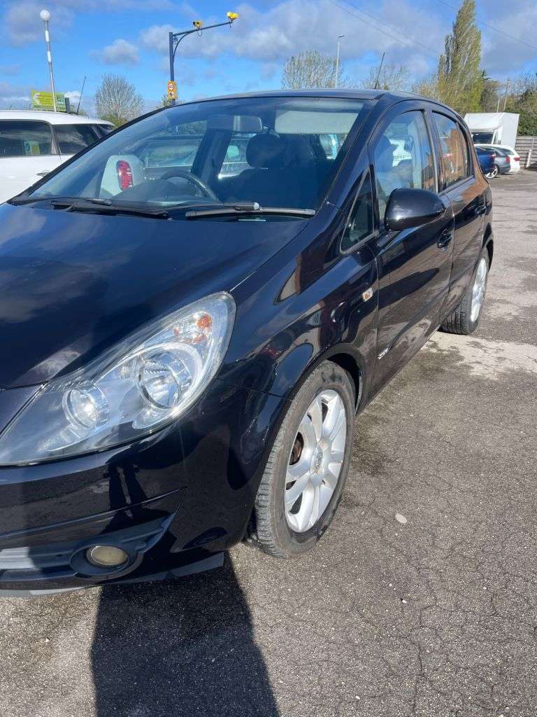 A 2007 VAUXHALL CORSA 1.2i 16v SXi Hatchback 5dr Petrol Manual (146 g/km, 79 bhp) A 2007 VAUXHALL CORSA 1.2i 16v SXi Hatchback 5dr Petrol Manual (146 g/km, 79 bhp)