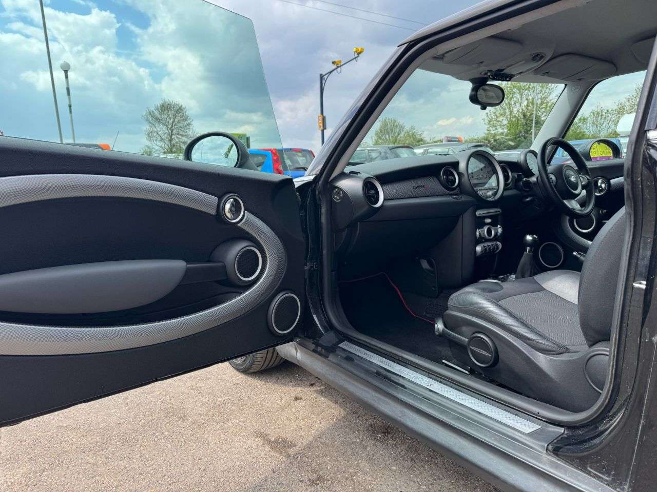 2009 MINI HATCH 2009 MINI HATCH