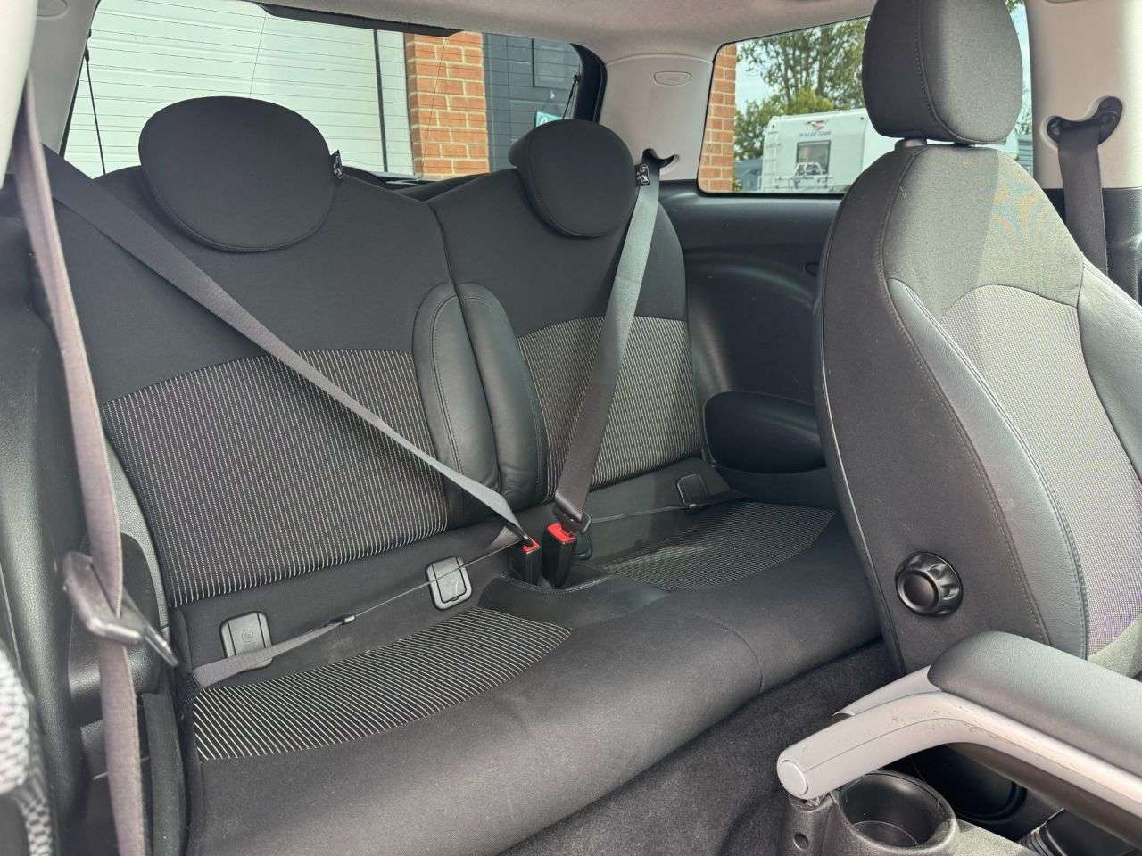 2009 MINI HATCH 2009 MINI HATCH